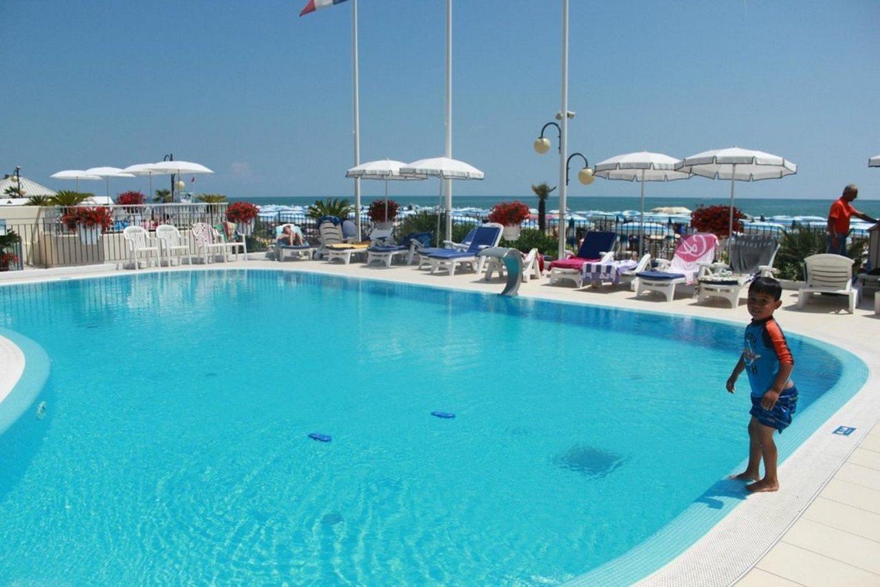 Hotel Manila Lido di Jesolo Ngoại thất bức ảnh