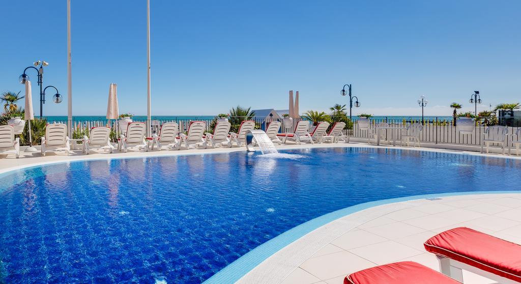 Hotel Manila Lido di Jesolo Ngoại thất bức ảnh